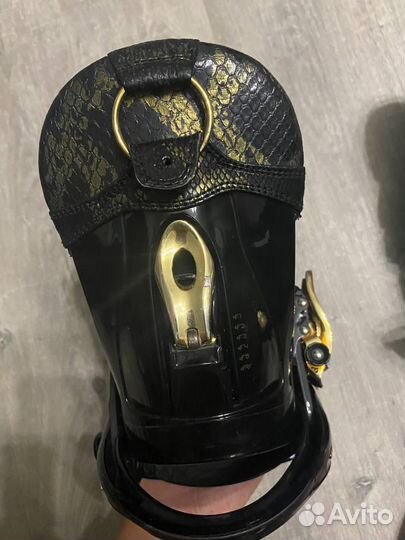 Крепления для сноуборда Burton Notori