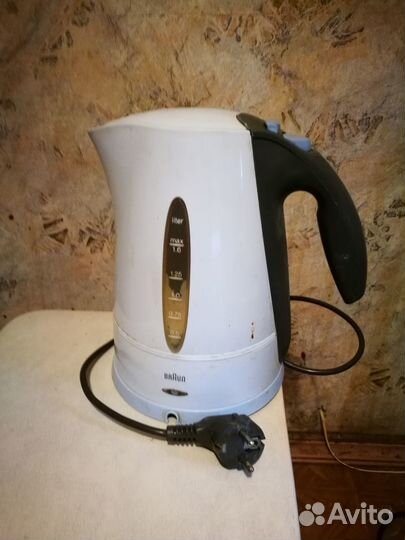 Чайник Braun WK 210