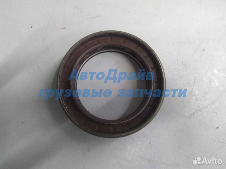 Сальник Ивеко Еврокарго Траккер переднего моста 66х92х19мм