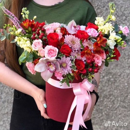 Шляпная коробка в винных тонах