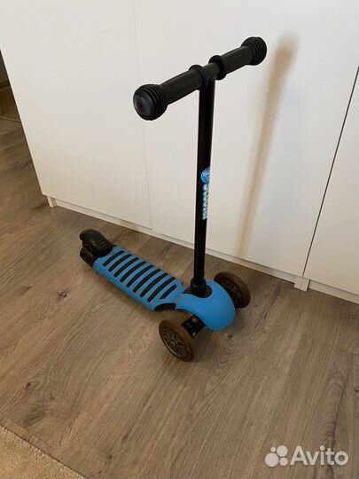 Самокат scooter трехколесный