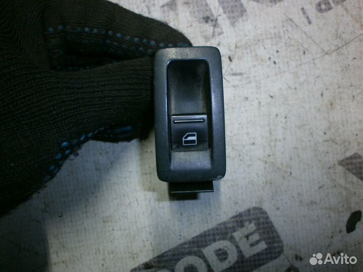Кнопка стеклоподъемника Volkswagen Caddy 3
