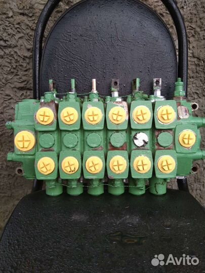 Распределитель гидравлический на атлас 90