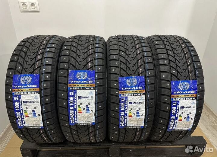 Tri Ace Snow White II 245/45 R18 72H
