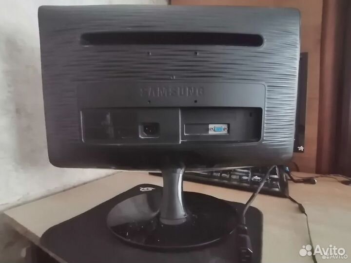 Монитор Samsung Syncmaster B1930