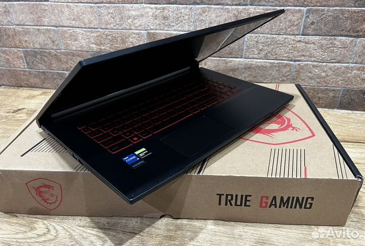 MSI игровой ноутбук 17.3 gtx1650