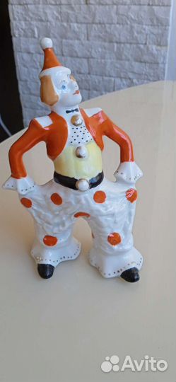 Статуэтки фарфор