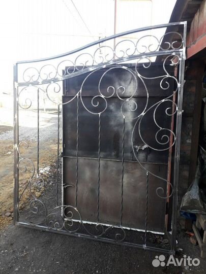 Ворота с калиткой, новые