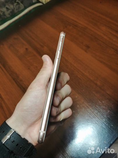 iPhone 8 Plus, 64 ГБ