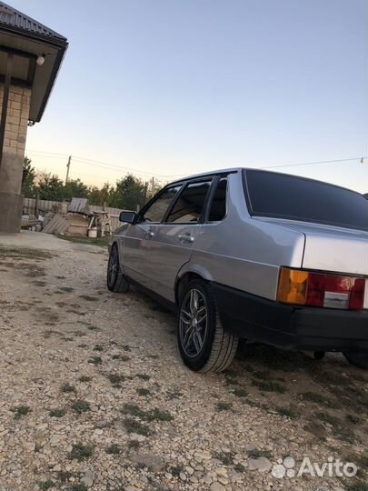 Запчасти на ваз 21099