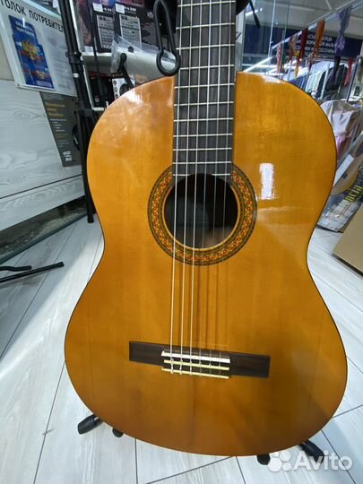 Гитара yamaha c40