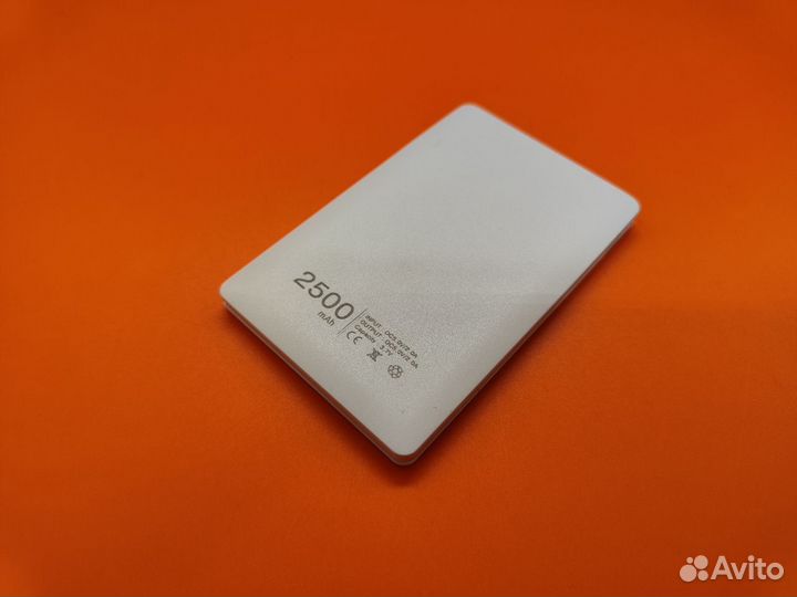 33139 Портативное зарядное устройство