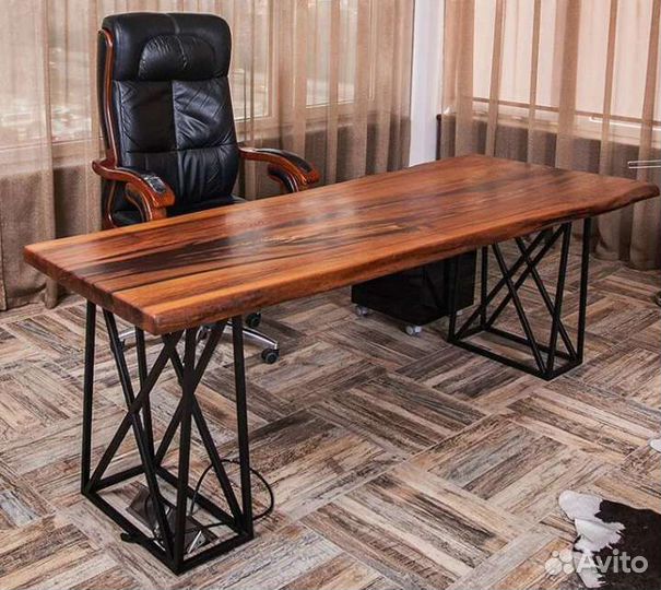 Стол офисный, компьютерный в стиле лофт