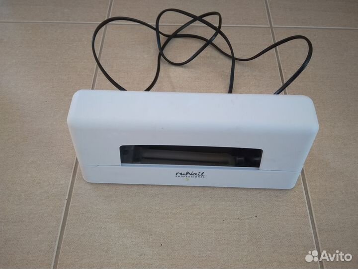 Ультрафиолетовая лампа сушка для маникюра