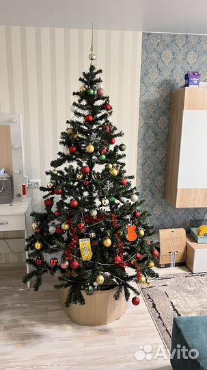 Елка искусственная 210 бу