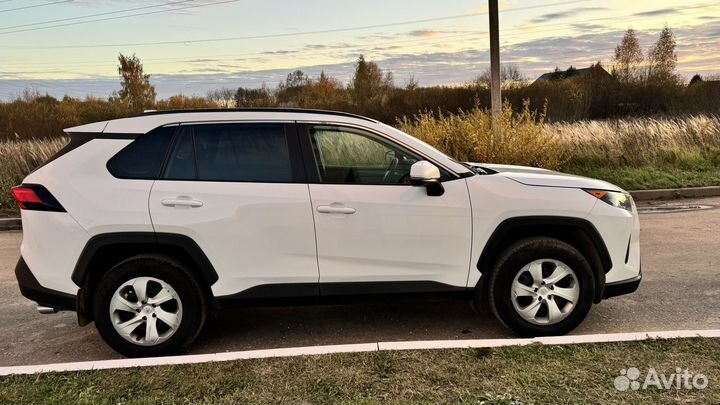 Toyota RAV4 2.5 AT, 2019, 106 621 км