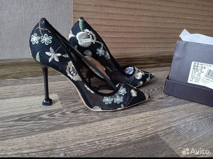 Туфли женские 39 размер новые