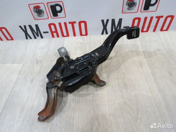 Педаль ручника Toyota Camry 50