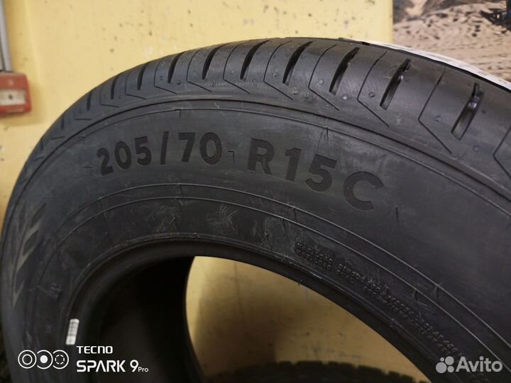 Ikon Tyres Autograph Eco C3 205/70 R15 106R