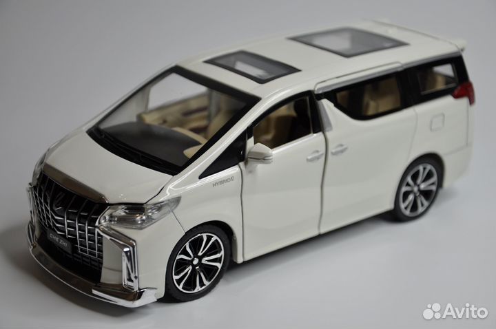 Модель автомобиля Toyota Alphard металл