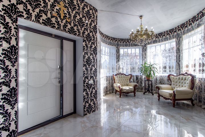 Дом 297 м² на участке 24 сот.