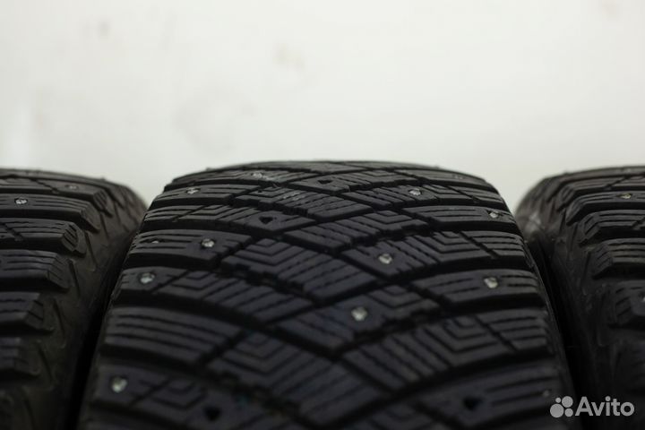 Goodyear UltraGrip Ice Arctic SUV 235/60 R18 и 255/55 R18 107T