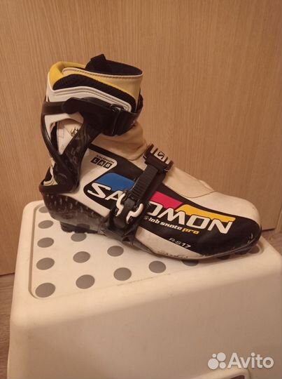 Профессиональные лыжные ботинки Salomon