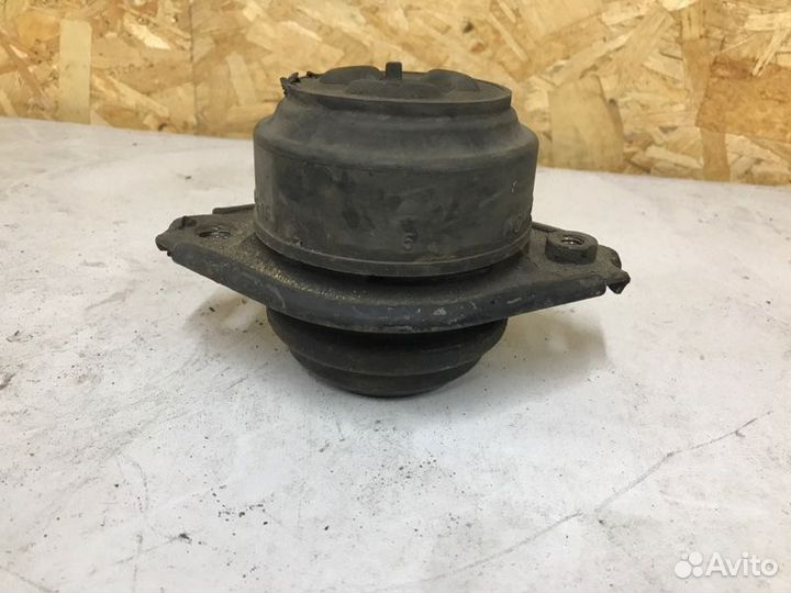 Подушка двигателя Mercedes Ml W164