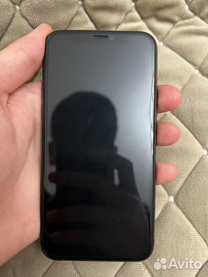 iPhone 11 Pro, 64 ГБ