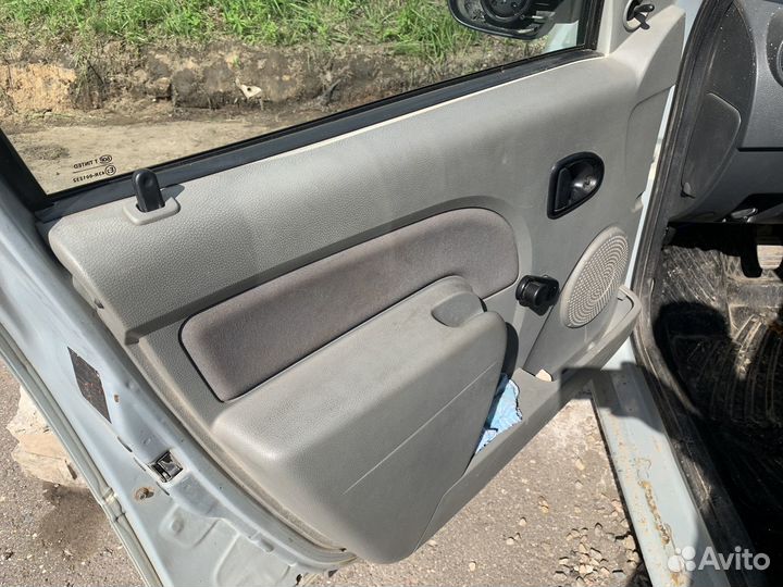 Renault logan 1 в разборе