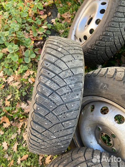 Goodyear Ultragrip Ice Arctic 185/65 R15