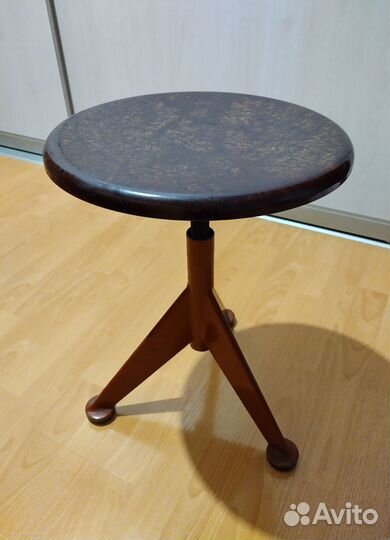 Стул для фортепиано