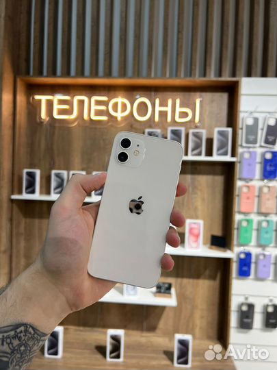 iPhone 12, 64 ГБ