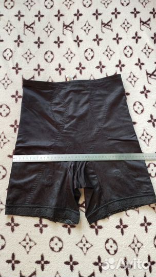 Панталоны утягивающие Flexees Maidenform