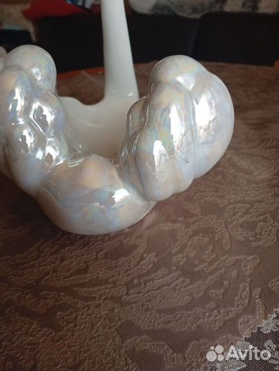 Ваза конфетница- Лебедь, фарфор, люстр. Киевский