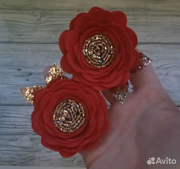Цветочки на резинке