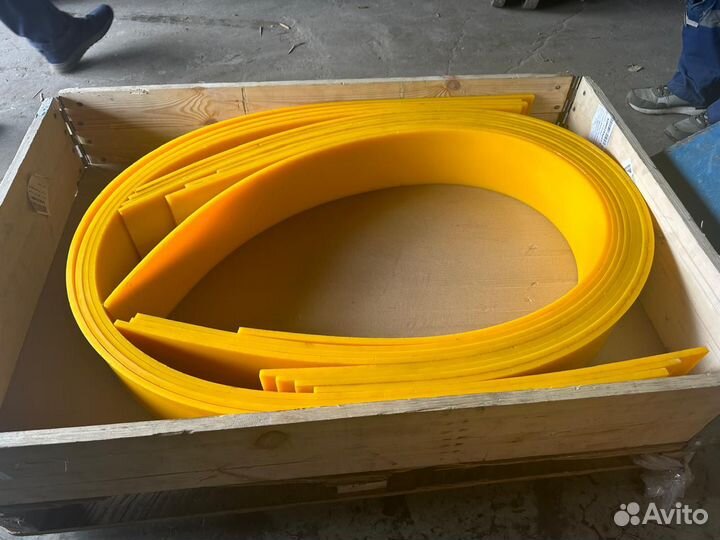 Скребок дорожный полиуретановый 2000*150*10