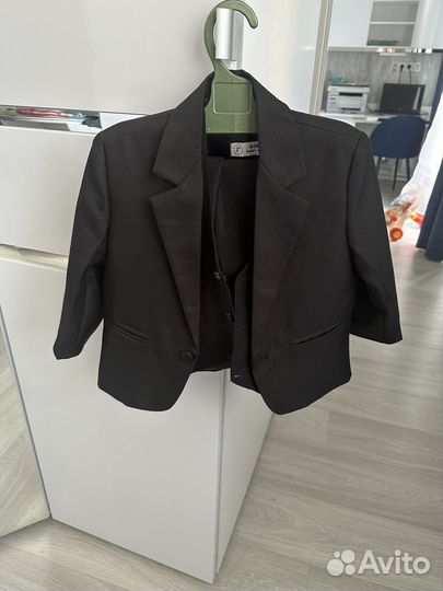 Костюм на мальчика тройка