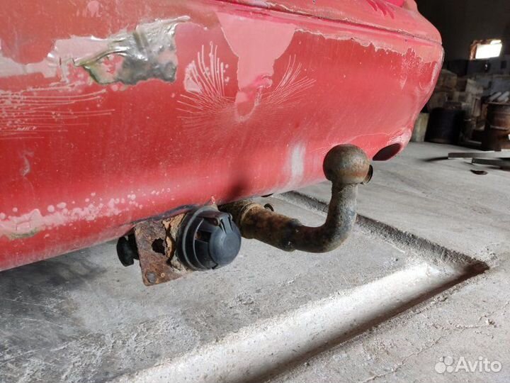 Фаркоп Mazda 626 Ge лифтбек 2.0I 1993