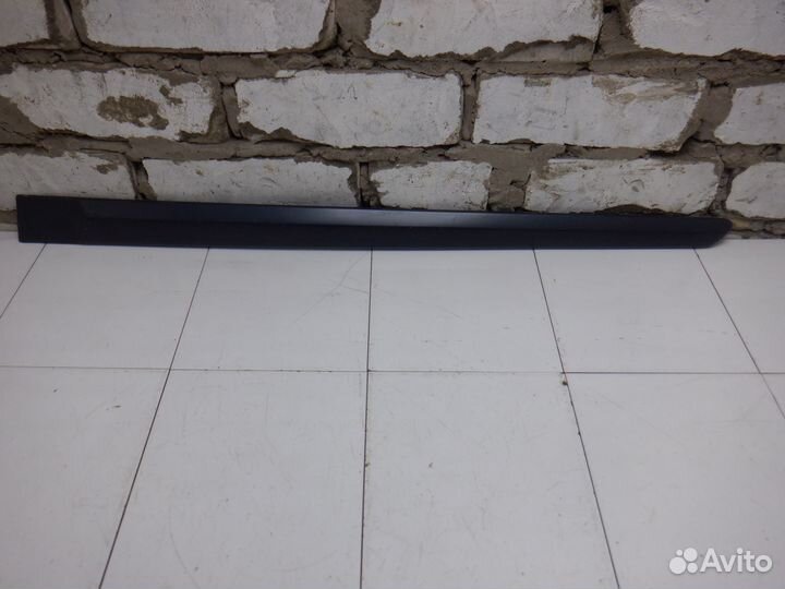 Молдинг задней левой двери Renault Vel Satis