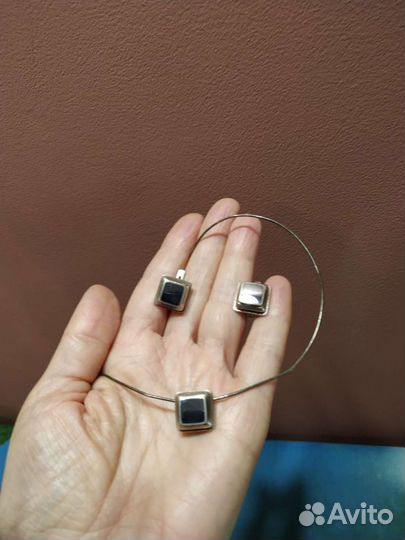 Серебряные изделия с натуральными камнями