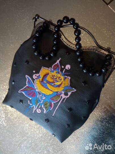 Сумка женская с вышивкой