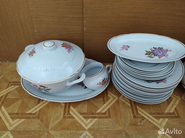 Набор столовой посуды