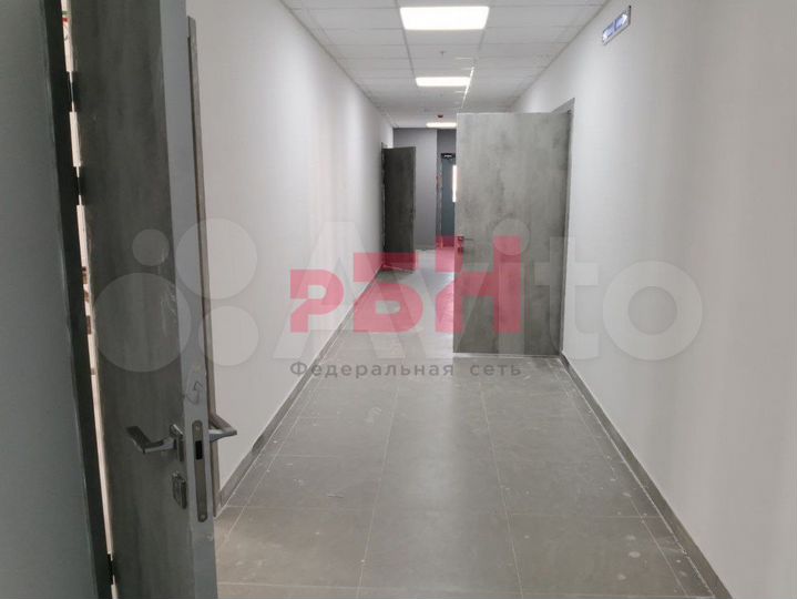 Офис под ключ с парковкой 200 кв.м в новом БЦ