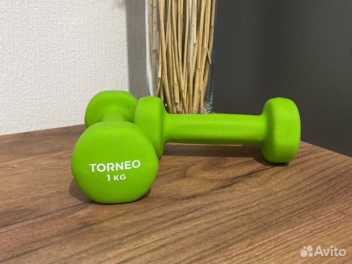 Гантели по 1 кг