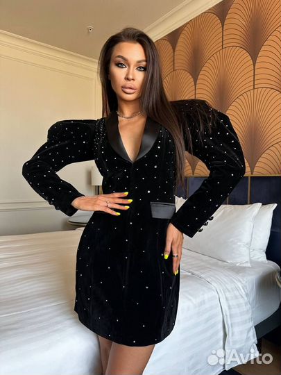 Бархатное роскошное платье