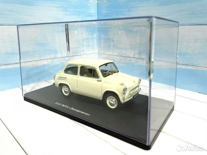 Модель заз 965А в боксе 1:24 Hachette