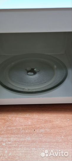 Микроволновая печь vitek VT-1650 (20л) бу