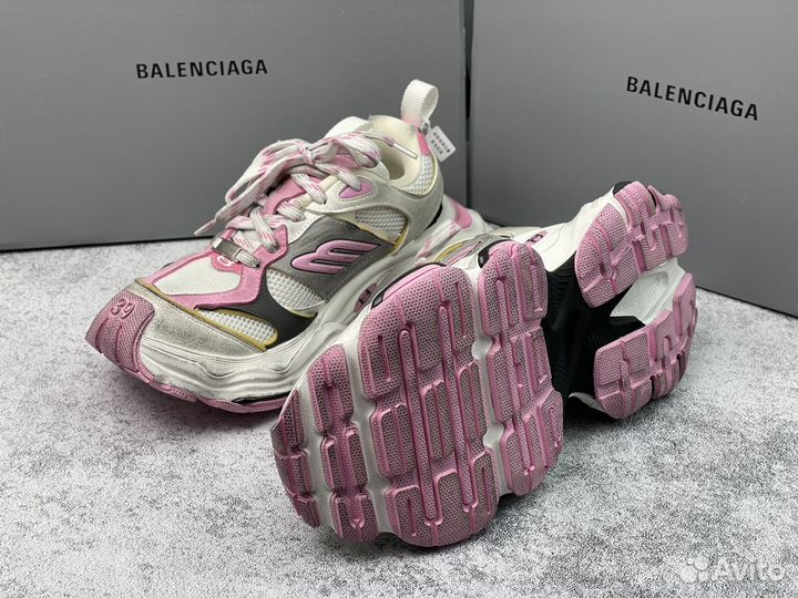 Кроссовки Balenciaga Cargo Sneaker Worn-Out - Pink