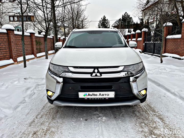 Mitsubishi Outlander 2.0 CVT, 2015, 122 300 км